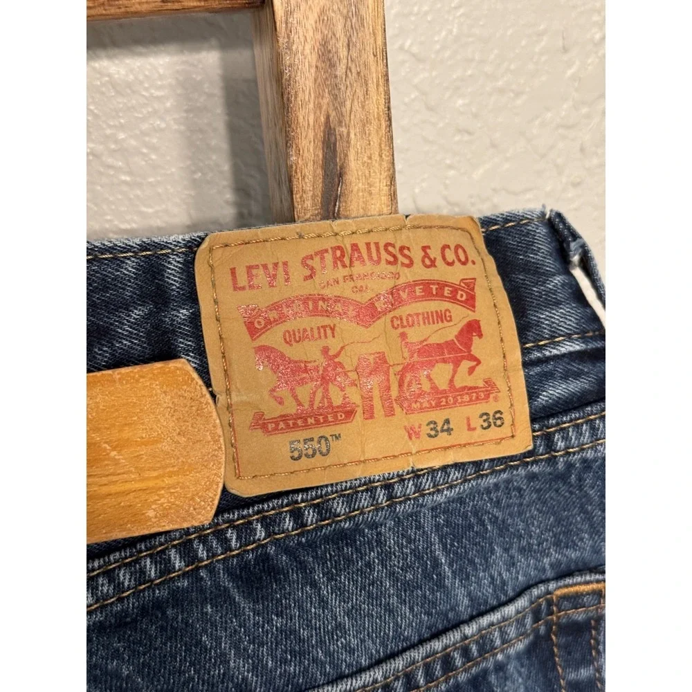 Levi Strauss 550 Men's Blue W34 L34.5 Relaxed Fit Denim Jeans